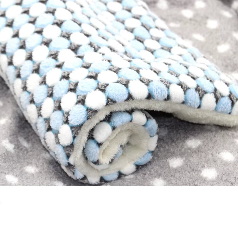 Large Size Flannel Dog Bed Thicken Cat Bed Sleeping Mat Dog Mat Blanket for Puppy Kitten Dog Bed Rug for Small Medium Large Dog